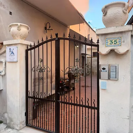 Bed & Breakfast La Kontessa Tropea